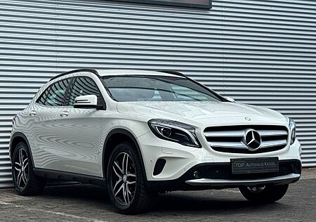Mercedes-Benz GLA 180 GLA -Klasse *BI-XENON/NAVI/