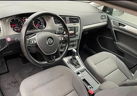 VW Golf gebraucht kaufen VW Golf Volkswagen 1.6 TDI DSG BMT Comfortline Variant Com...