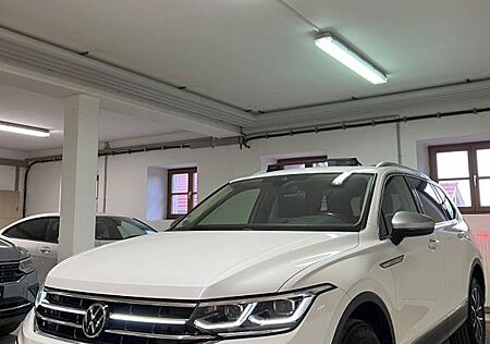 VW Tiguan Allspace Volkswagen 2.0 TDI DSG*Pano*LED*H&K*AHK*Amb