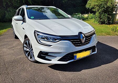 Renault Megane E-Tech gebraucht kaufen Renault Megane E-Tech Grandtour Intense Plug-In Hybrid