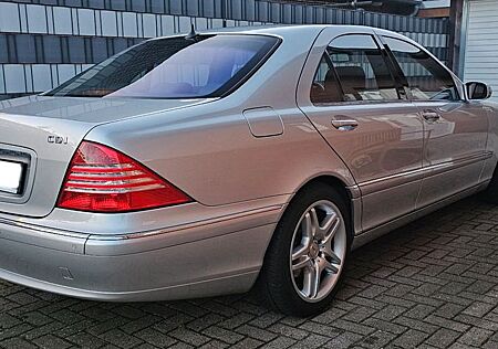 Mercedes-Benz S 400 CDI, Vollausstattung, Servicheft, AHK