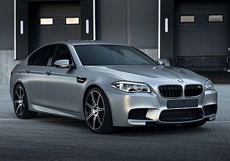 BMW M5 30Jahre Edition, Full Loaded Time Capsule