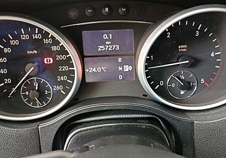 Mercedes-Benz ML 350 CDI 4MATIC -