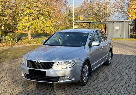 Skoda Superb 1.8 TSI Elegance Top Zustand Scheckheft!!