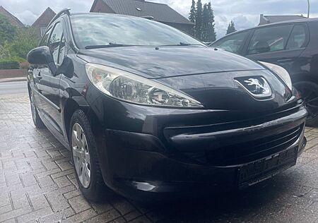 Peugeot 207 SW Filou Panorama