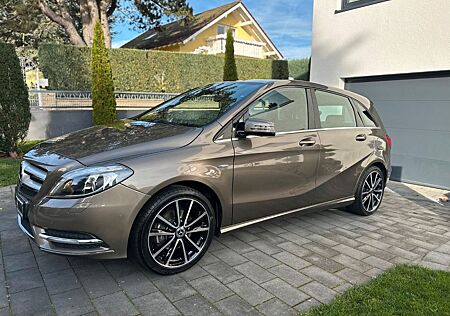 Mercedes-Benz B 180 *52tkm*Sport*