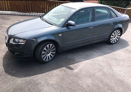 Audi A4 3.0 TDI (DPF) quattro -