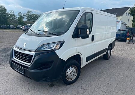 Peugeot Boxer Kasten 330 L1H1 Pro BlueHDi 110