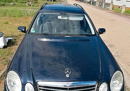 Mercedes-Benz E 220 CDI T AVANTGARDE Standheizung