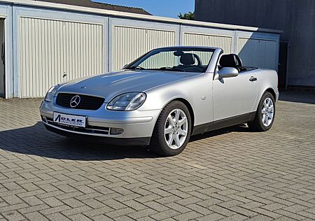 Mercedes-Benz SLK 200