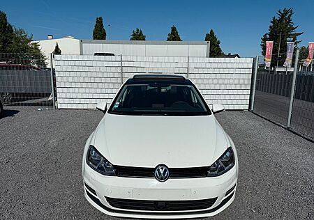 VW Golf Volkswagen VII 1.4 TSI Cup Panorama Navi Alu ACC
