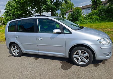 VW Touran Volkswagen 1.4 TSI 103kW -