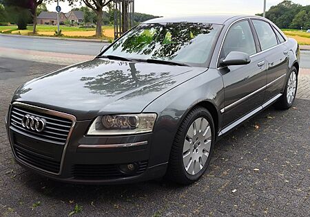 Audi A8 4.2 TDI Tiptronic Quattro Xenon Luft-Fahrwerk