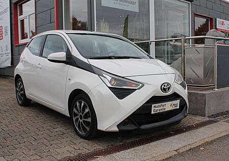 Toyota Aygo (X) Aygo 1.0 X Play