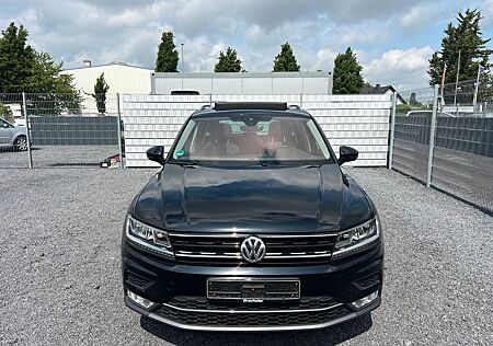VW Tiguan Volkswagen 2.0 TDI Highline 4Motion Panorama 1Hand