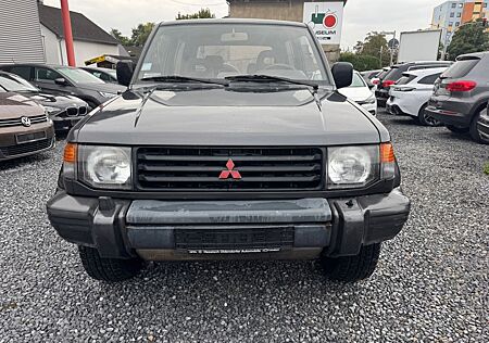 Mitsubishi Pajero 2500 Turbo-Diesel GL*4x4 Allrad*