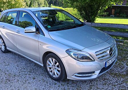 Mercedes-Benz B 180 CDI BlueEFFICIENCY -