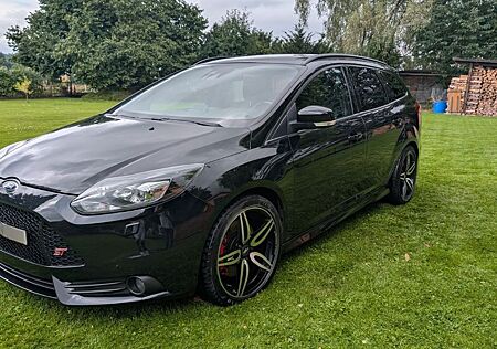 Ford Focus 2,0 EB ST Leder-Sport-Paket Turnier ST
