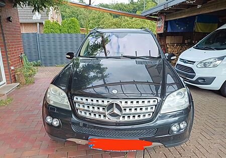 Mercedes-Benz ML 500 4MATIC -