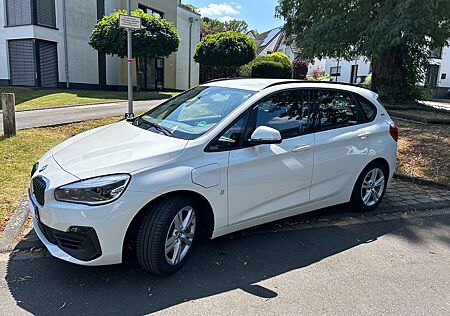 BMW 2er 225 Active Tourer 225xe iPerformance Steptro...