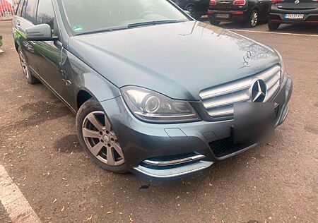 Mercedes-Benz C 220 T CDI BlueEfficiency