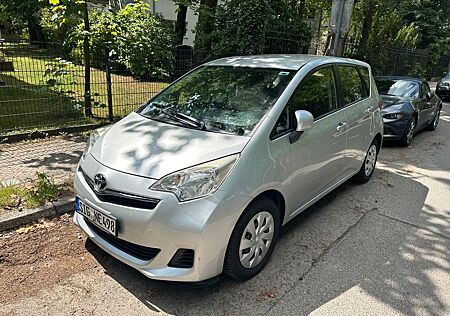 Toyota Verso-S 1,33-l-Dual-VVT Life Life