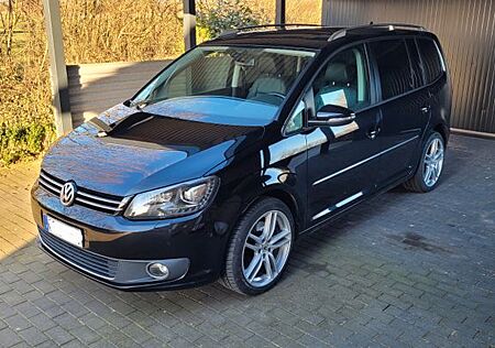 VW Touran Volkswagen 2.0 TDI DSG Highline Panorama R Line