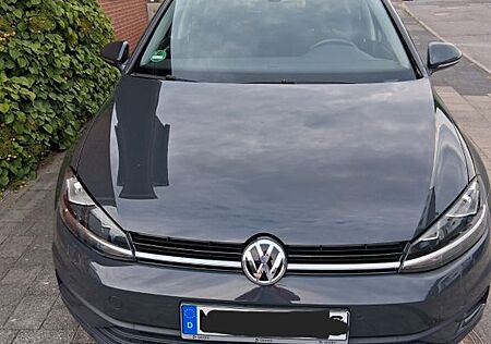 VW Golf Volkswagen 1.0 TSI BMT Trendline