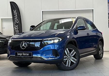 Mercedes-Benz EQA 300 4MATIC PANO+AHK+CARPLAY+VZ+WINTERPKT+18"