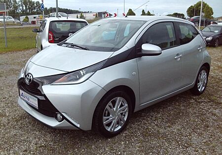Toyota Aygo (X) Aygo -play Team D 1.Hand Kamera Klima