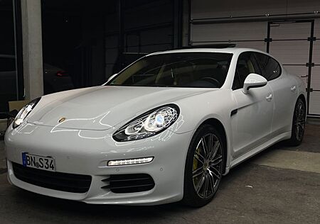 Porsche Panamera 3.0 Diesel EDITION Sport Chrono