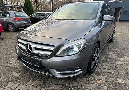 Mercedes-Benz B 220 CDI AMG Line*Panorama*Leder*Xenon*Navi*SHZ