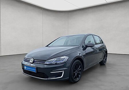 VW Golf Volkswagen e- VII Comfortline LED NAV ACC PDC APP CONNE