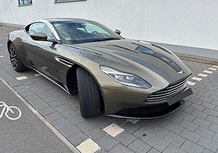 Aston Martin DB11 5.2 V12 AMR