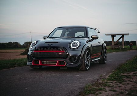 Mini John Cooper Works GP Nr. 0126/3000