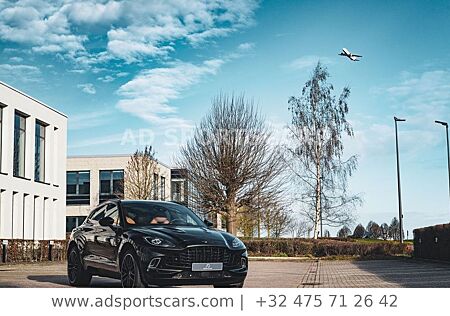 Aston Martin DBX 4.0 V8