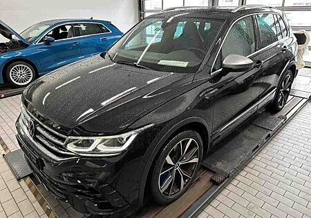 VW Tiguan Volkswagen R 2.0 FSI 4Motion RearView IQLight ACC