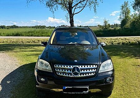 Mercedes-Benz ML 320 CDI 4MATIC -Standheizung Distronic