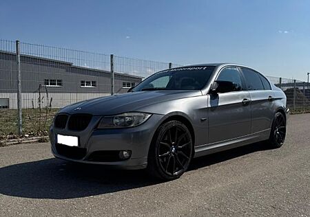 BMW 325i E90
