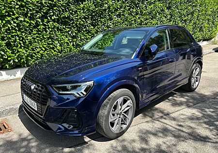 Audi Q3 35 TFSI S tronic S line 19´,AHK, LED+, Black