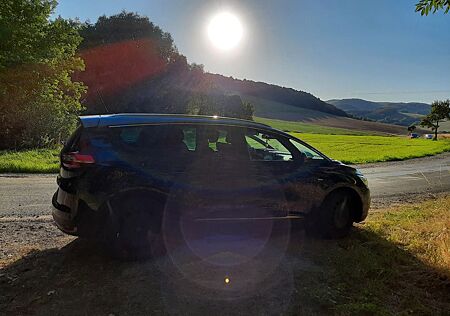 Renault Scenic ENERGY TCe 160 EDC Bose Edition Bose ...