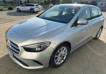 Mercedes-Benz B 180 d DCT - AHK LED Sitzheizung Klimatronik