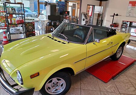 Fiat 124 Spider US Version CS1
