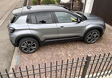 Jeep Avenger Elektro 1st Edition Summit Bicolor/Navi