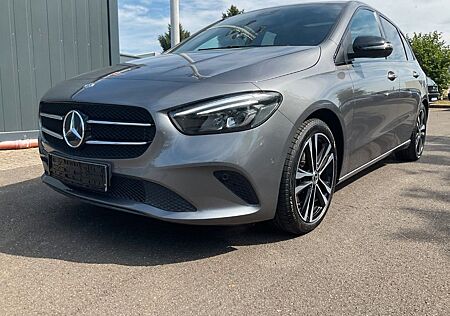 Mercedes-Benz B 200 DCT -