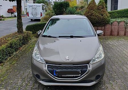 Peugeot 208 1.2 Active 82 VTi Active