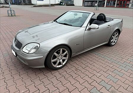 Mercedes-Benz SLK 200 Kompressor "Special Edition" *XENON*