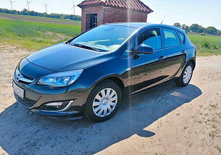 Opel Astra 1.4 Turbo Edition