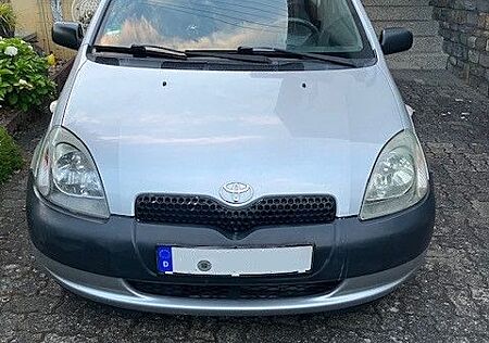 Toyota Yaris 1.0 linea eco