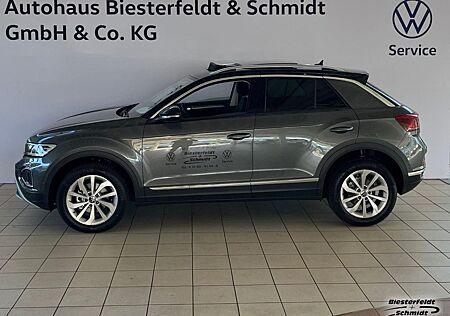 VW T-Roc Volkswagen Style 1.5TSI DSG LED AHK Pano ACC RFK APP